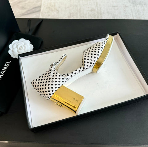 Platform Peep-Toe Sandals White/Black Caro Lambskin