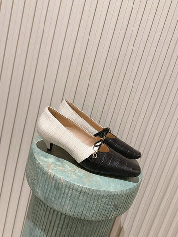 DIOR 26S MARY JANE 40MM IN BLACK AND WHITE CROCODILE EMBOSSED CALFSKIN KITTEN HEELS