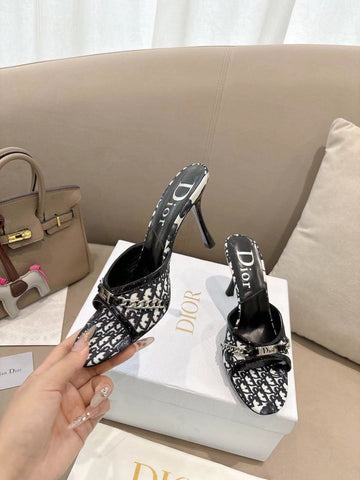 DIOR 26S KITTEN HEEL SLIDE SANDALS 85MM IN BLACK MONOGRAM CANVAS CALFSKIN CHAIN STRAP