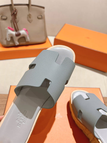 HM 25S HIGH WEDGE SANDALS IN LIGHT GREY LAMBSKIN STYLE 13