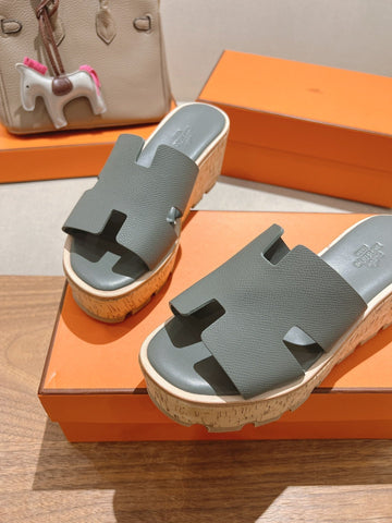 HM 25S HIGH WEDGE SANDALS IN GREY LAMBSKIN STYLE 7