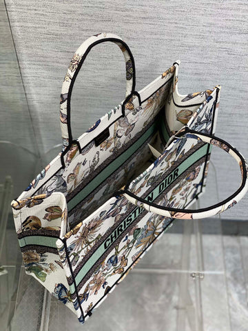 CD LARGE BOOK TOTE 41 IN COLORFUL EMBROIDERY
