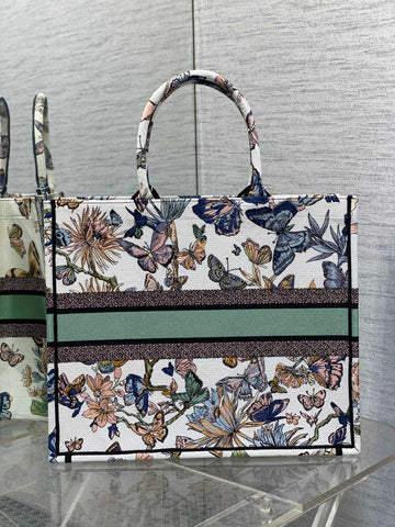 CD LARGE BOOK TOTE 41 IN COLORFUL EMBROIDERY