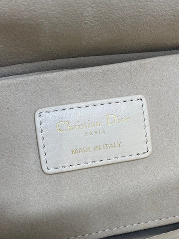 DIOR 25S MEDIUM LADY D-JOY 26 IN BEIGE LAMBSKIN GOLD HARDWRE