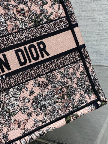 DIOR 25S LUCKY MEDIUM DIOR BOOK TOTE 36 IN PINK MULTICOLOR DIOR FLOWERS CALENDAR ALLOVER EMBROIDERY