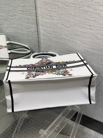 DIOR 25S LUCKY LARGE DIOR BOOK TOTE 42 IN WHITE MULTICOLOR DIOR STAR EMBROIDERY