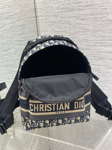DIOR 25S TRAVEL BACKPACK 31 IN BLUE CANVAS OBLIQUE JACQUARD