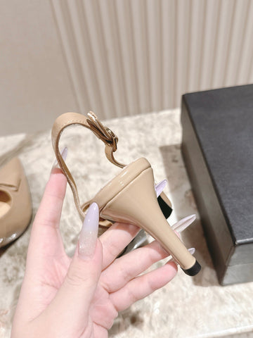 CC HIGH SLINGBACK IN BEIGE LAMBSKIN WITH BOW ATTACHED