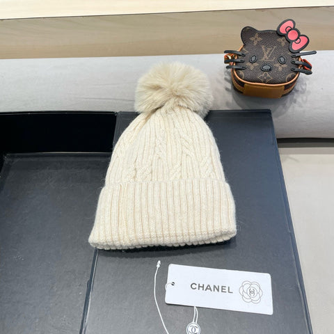 BEANIE HAT IN BEIGE WOOL 422178