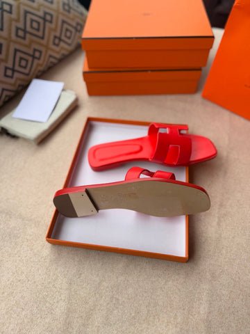 0RAN SANDALS IN CHERRY RED CALFSKIN