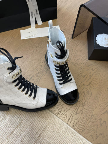 ALPHABET MARTIN BOOTS IN WHITE LAMBSKIN
