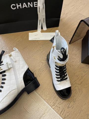 ALPHABET MARTIN BOOTS IN WHITE LAMBSKIN