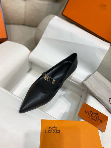 HM 26S KELLY BUCKLE MARY JANE POINTED FLATS IN BLACK CALFSKIN