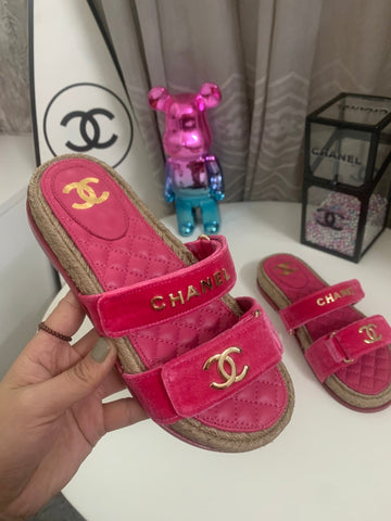 CHANEL 26S SLIDE SANDALS IN PINK VELVET AND CALFSKIN WITH ROPE SOLE GOLD HARDWARE