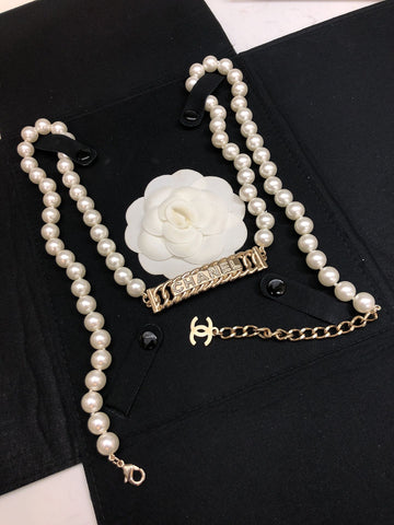 CHANEL 25S CHAIN BELT IN WHITE PEARL 615991