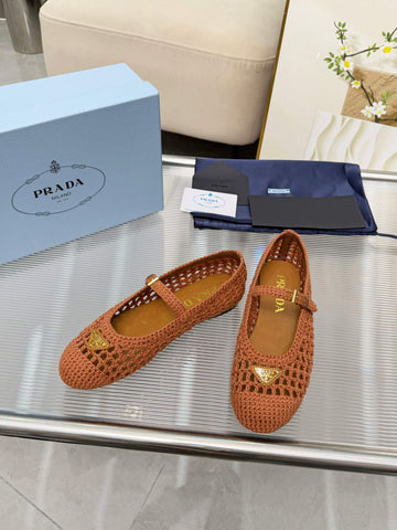 PRADA 26S MARY JANE FLATS IN CARAMEL BROWN WOVEN RAFFIA WITH TRIANGLE LOGO