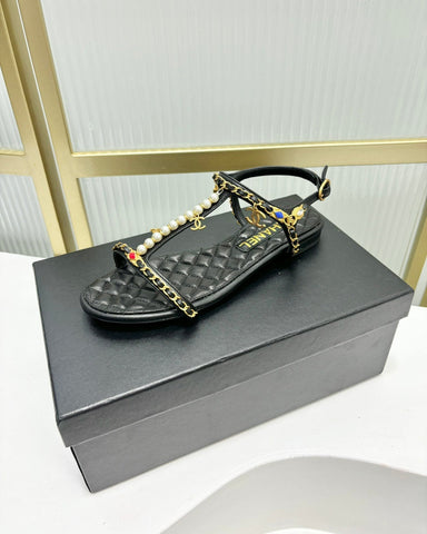 SANDALS PEARL CHAIN IN BLACK COWHIDE
