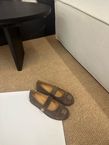 CHANEL 26S MARY JANE FLATS IN BROWN SUEDE CC LOGO