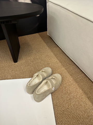 CHANEL 26S MARY JANE FLATS IN BEIGE SUEDE SHEARLING LINING CC LOGO