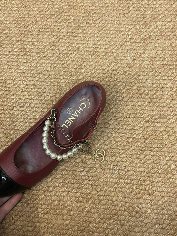 CHANEL 26S MARY JANE PEARL STRAP FLATS IN BURGUNDY RED CALFSKIN