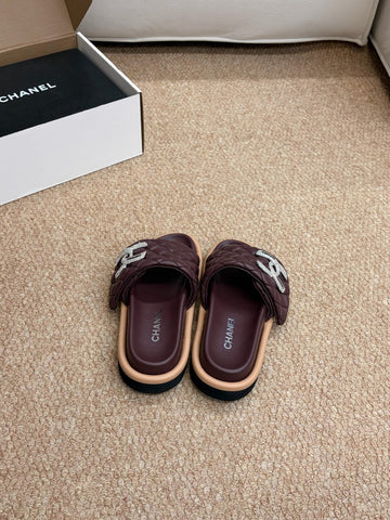 CHANEL 26S SLIDE SANDALS IN BURGUNDY RED QUILTED CALFSKIN SILVER HARDWARE