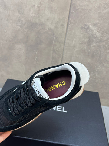 CHANEL 26S RUNNING SNEAKERS IN BLACK SUEDE AND MESH CC LOGO