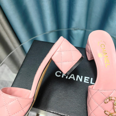 MULE SLIDE SANDAL IN LIGHT PINK LAMBSKIN