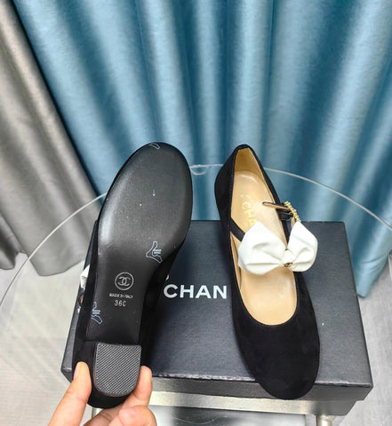 HIGH MARY JANE SHOES BLACK SUEDE WITH WHITE BOW
