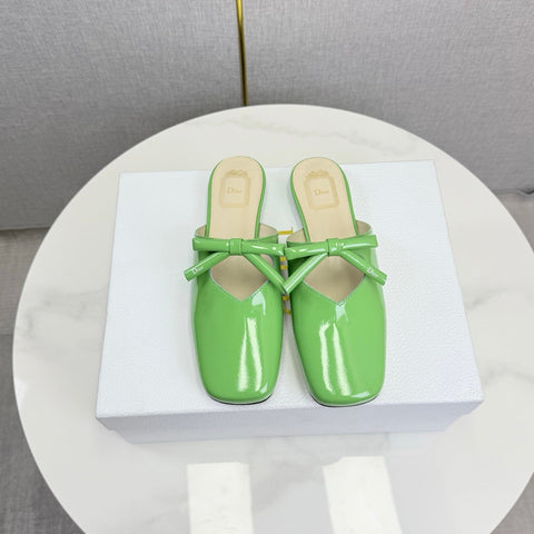 DIOR 26S PEARL-ACCENT BOW FLAT MULES IN FRESH GREEN GLOSSY CALFSKIN