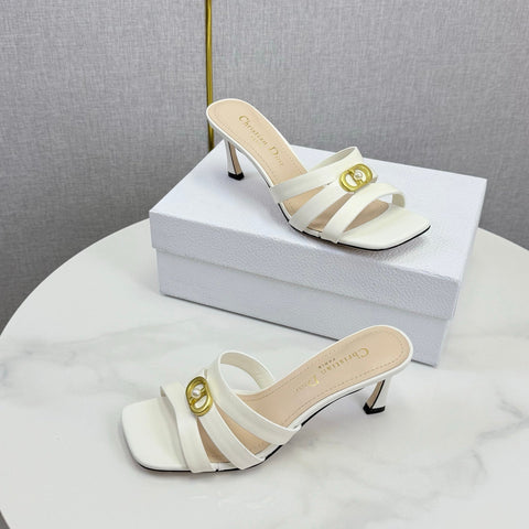 DIOR 26S 30 MONTAIGNE HIGH-HEELED IN WHITE CALFSKIN GOLD HARDWARE