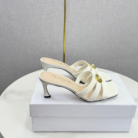 DIOR 26S 30 MONTAIGNE HIGH-HEELED IN WHITE CALFSKIN GOLD HARDWARE