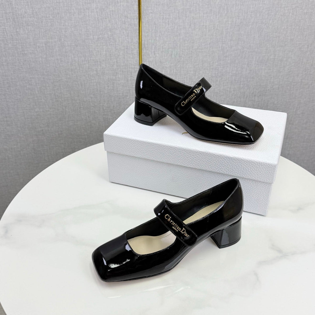 DIOR 26S MARY JANE HIGH HEELS 40MM IN BLACK PATENT CALFSKIN GOLD HARDWARE