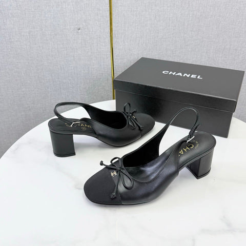 CHANEL 26S SLINGBACK HEELS 45 MM IN BLACK LAMBSKIN AND FABRIC