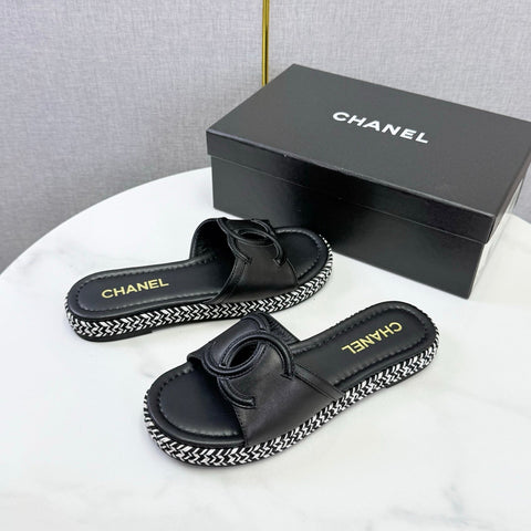 CHANEL 26S PLATFORM SLIDES IN BLACK LAMBSKIN WITH CC LOGO