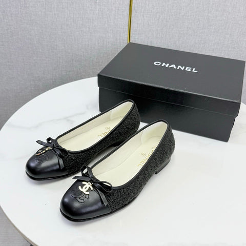 CHANEL 26S BALLET FLATS IN BLACK TWEED AND LAMBSKIN