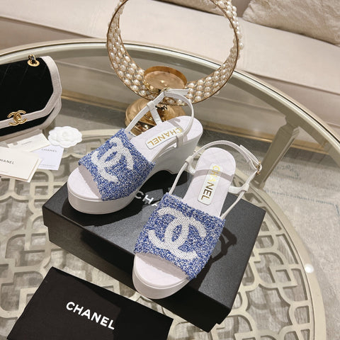 WEDGE SANDALS IN SAPPHIRE BLUE FABRIC WITH WHITE LOGO