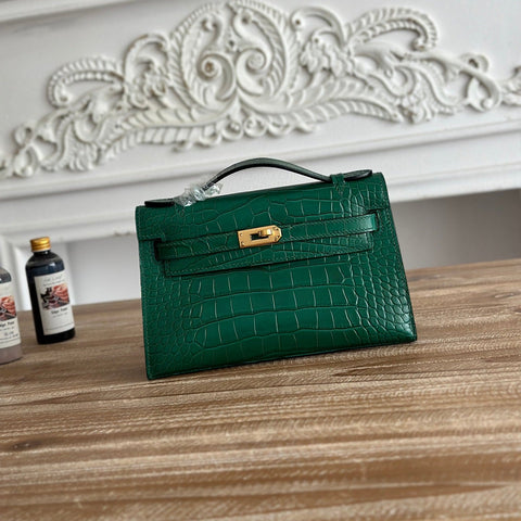HM 26S KELLY MINI 22MM IN DARK GREEN CROC EMBOSSED CALFSKIN GOLD KELLY BUCKLE