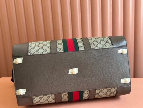 SAVOY MEDIUM DUFFLE BAG 44 IN BEIGE AND EBONY GG SUPREME CANVAS