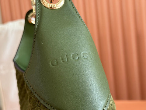 MEDIUM B SHOULDER BAG 42 IN DARK GREEN GG SUEDE