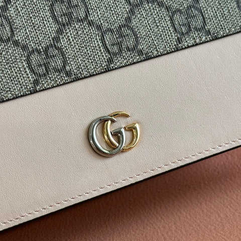 GG MARMONT WALLET ON CHAIN 20 BEIGE AND WHITE IN CALFSKIN
