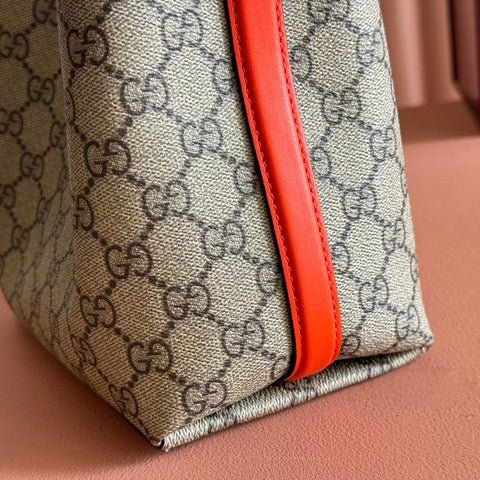 GUCCI 25S EMBLEM MINI BAG 19 IN BEIGE AND BLACK CALFSKIN