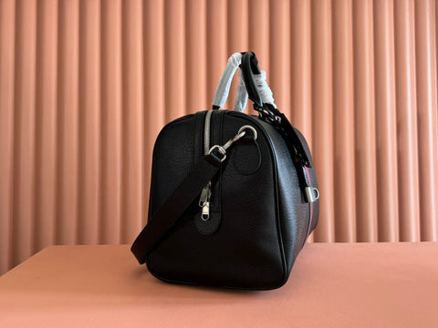GUCCI 26S DUFFLE BAG 44 IN BLACK CALFSKIN