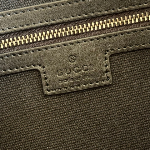 GUCCI 26S EMBLEM DUFFLE BAG 25 IN BLACK EMBOSSED CALFSKIN