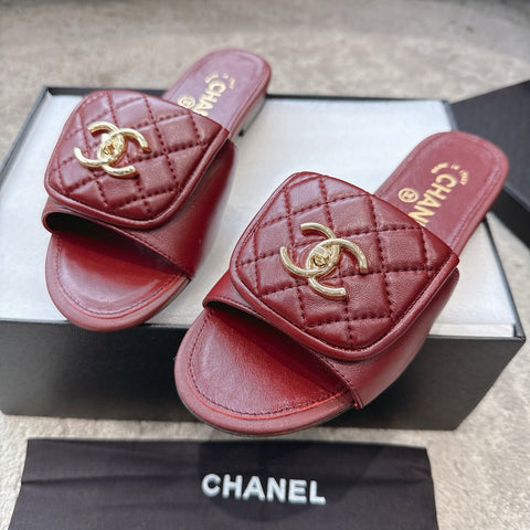 PLATFORM SLIPPERS LOGO IN RUBY RED LAMBSKIN