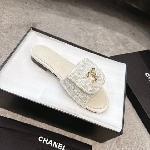 PLATFORM SLIPPERS LOGO IN WHITE TWEED AND LAMBSKIN