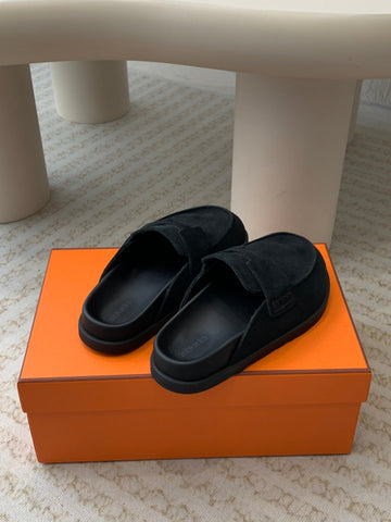 G0 MULE BLACK SUEDE