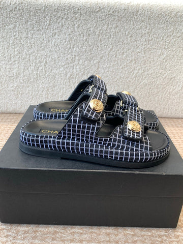 DAD SANDAL IN BLACK MIX WHITE DENIM FABRIC MULE