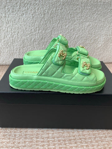 DAD SANDAL IN TEA GREEN CALFSKIN MULE