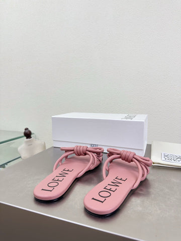 LOEWE 26S FLAMENCO KNOT SANDAL IN PINK CALFSKIN