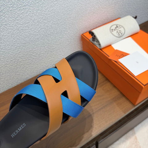 HM 26S KAZIMIR SANDAL IN CARAMEL BROWN CALFSKIN AND BLUE FABRIC